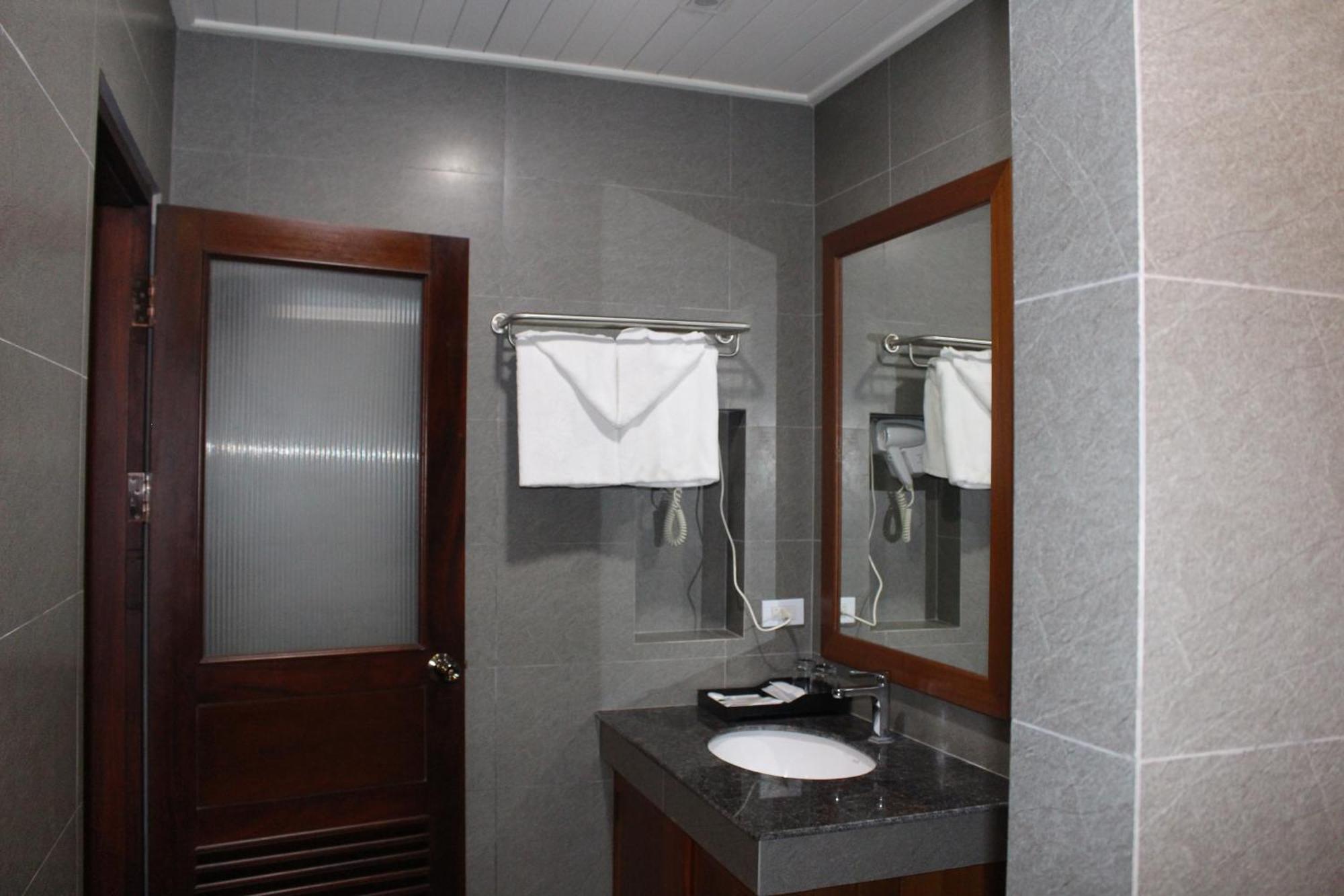 Lux Hotel Luang Prabang Extérieur photo